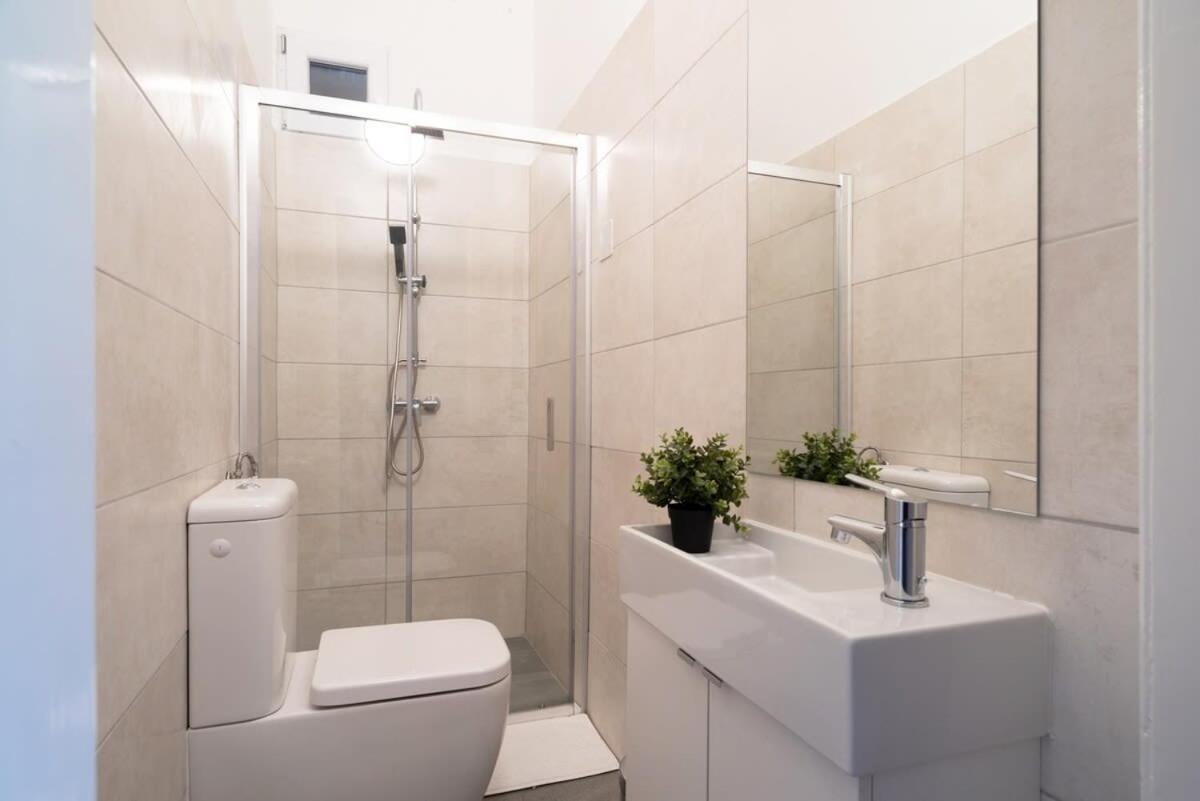 New Trendy At The Perfect Location Apartment Budapest